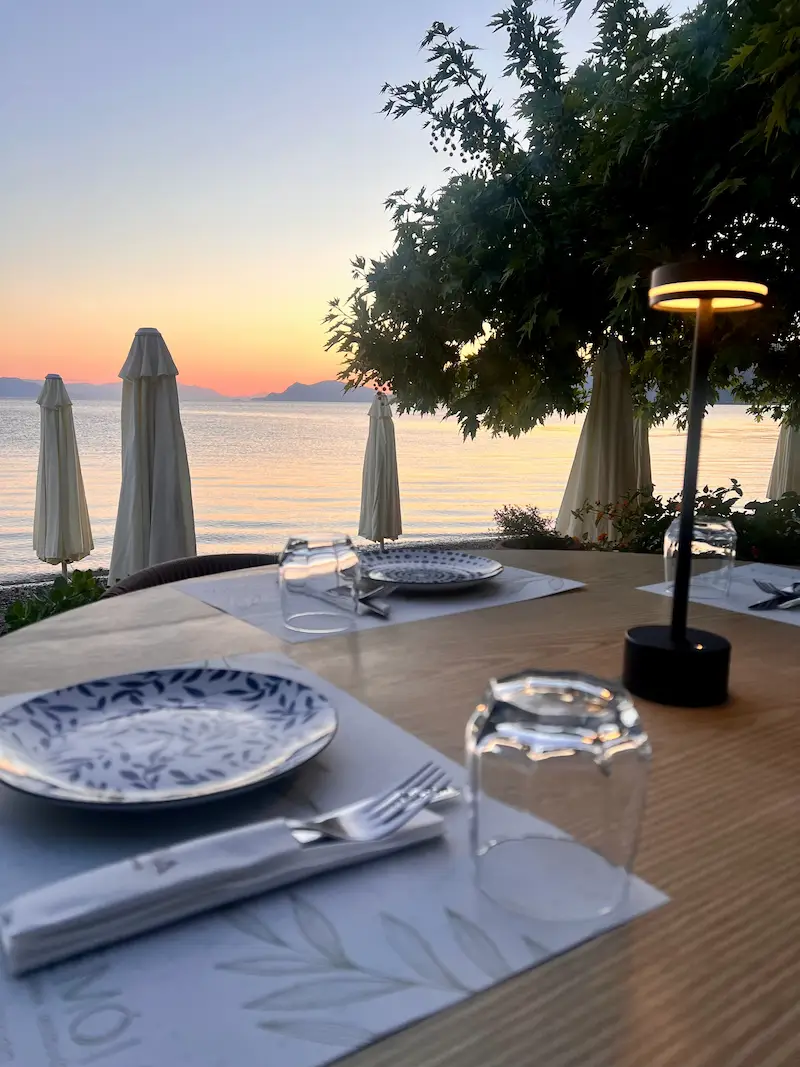 Anemoia Greek Restaurant — Εστιατόριο · Evia Island, Ροβιές 340 05, Ελλάδα